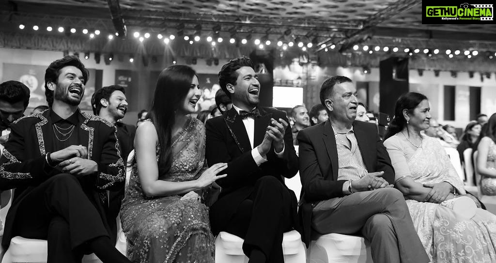 Vicky Kaushal Instagram - My pillars. My strength. My everything. #blessed ❤️