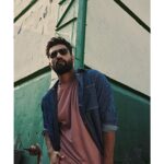 Vicky Kaushal Instagram - Quick burst. 📸⚡️ . @vaishnavpraveen | @amandeepkaur87