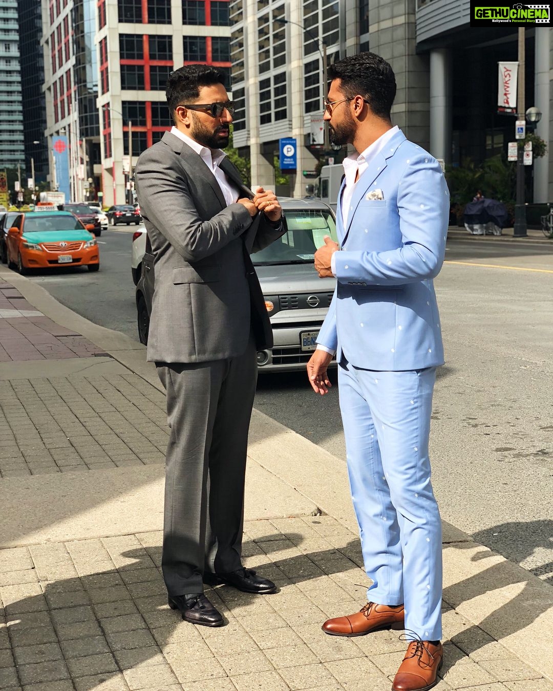 Vicky Kaushal Instagram - Pda? Yeah sure!