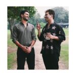 Vicky Kaushal Instagram - Happy Birthday @karanjohar ! What an honour and delight its been to know you and to have worked with you. A master director and a gem of a human being who’s always full of love and affection towards people around. May you always continue to be “The life of the party” 😉🙌🏽 Stay blessed! PC: #onset #LustStories