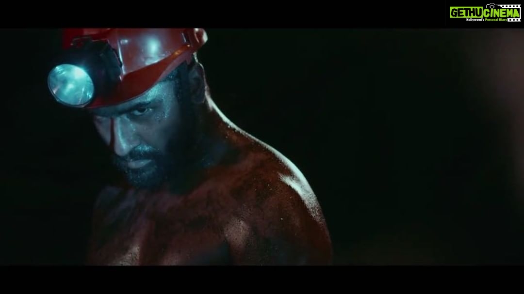 Vicky Kaushal Instagram - ‘Wildstone Code’ directed by @shloksharma ...where men were falling on me, not with love in their eyes || @kaalimaayee @eeshitnarain #absolutefilms #wildstone