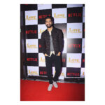 Vicky Kaushal Instagram - Last night at special screening of our film #lovepersquarefoot ...styled by @amandeepkaur87. Thankful to all the wonderful people who made this so special for us with their presence and well wishes! 🤗🙏