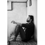 Vicky Kaushal Instagram - dapper Power napper 😴⏱🤘🏽