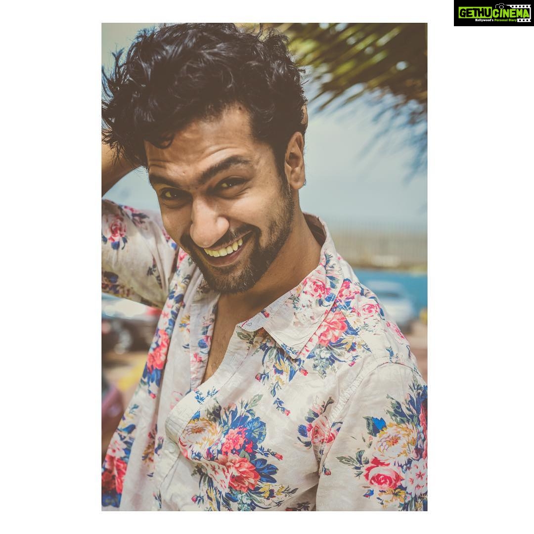 Vicky Kaushal Instagram - Oops! . . . 🙈