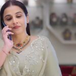 Vidya Balan Instagram - This Diwali get all your jewellery under one roof. Yes, from diamonds to kundan jewellery, from polki to temple jewellery and so much more - @sencogoldanddiamonds is your one stop shop for all your jewellery needs. #onestopsolution #expressdelivery #homedelivery #jewelryhomedelivery #gold #diamonds #silver #senco #sencodiamondjewellery #diamondjewellery #goldjewellery #sencogoldanddiamonds #ad