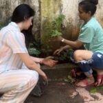 Warina Hussain Instagram – Such activities can turn into a fun session if you invite your buddies to join you 👯‍♀️🌳💜

#plantatree #givebacktonature #friends #naturelovers