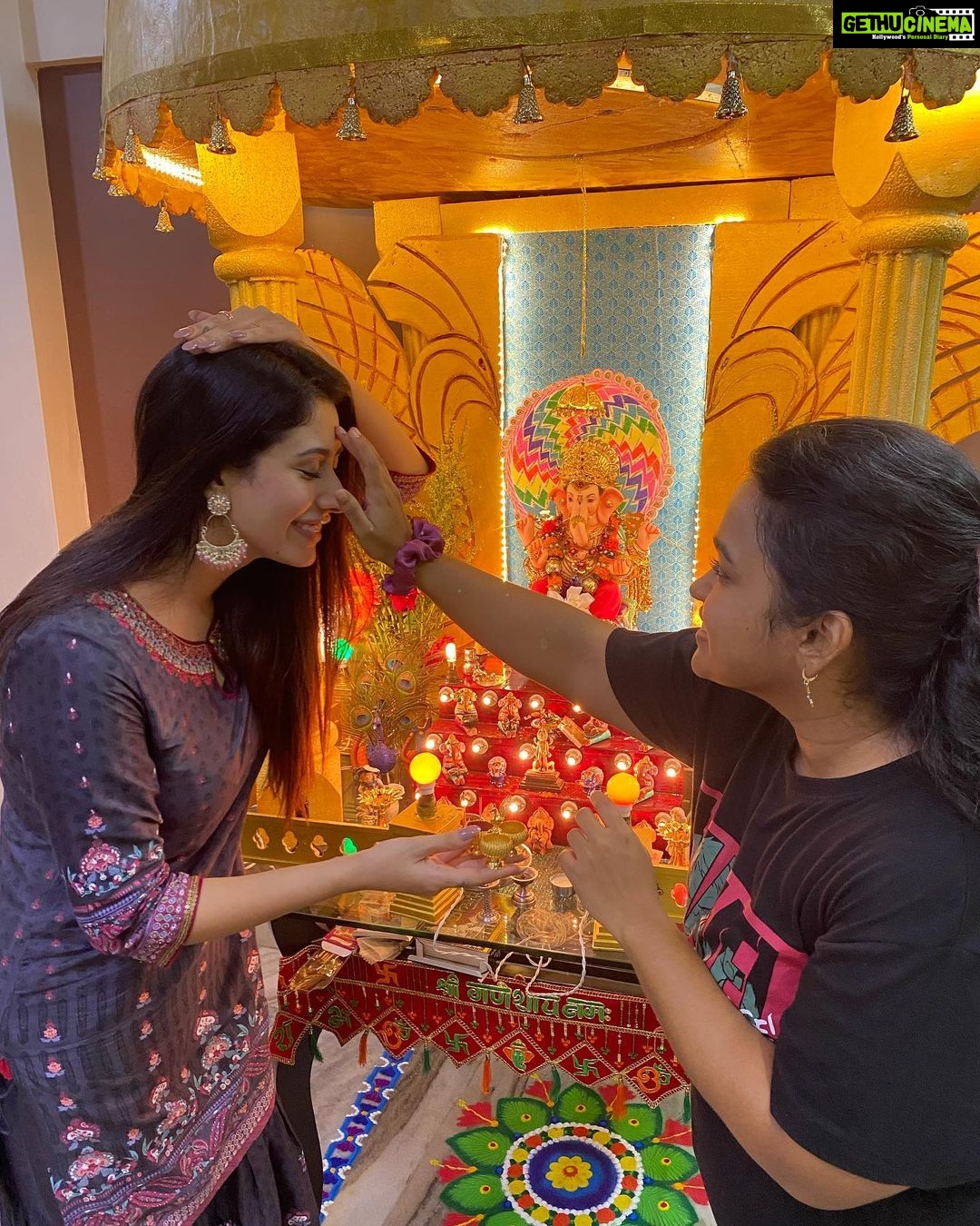 Warina Hussain Instagram - wishing u all a Happy Ganesh Chaturthi ✨ thank u disha for all the love 🙏🏻💕