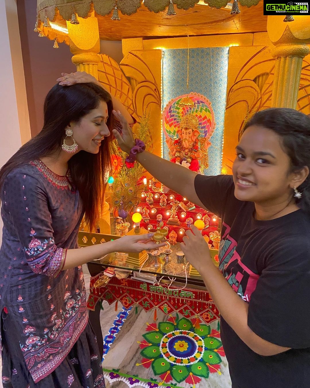 Warina Hussain Instagram - wishing u all a Happy Ganesh Chaturthi ✨ thank u disha for all the love 🙏🏻💕