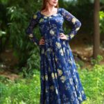 Yaashika Aanand Instagram - Vibe of the day 💙🦋 Wearing @tamarachennai Styling @paviiiee_08 Jewellery @mahema.in Edited- @harry_dane_retouch . #swipeleft #ethnicwear #explore #yashika #yashikaaannand