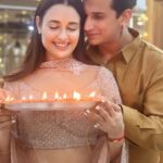 Yuvika Chaudhary Instagram - Happy Diwali everyone ❤️ Outfit- @lalitdalmiaofficial Styled by- @junejasanchi