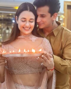 Yuvika Chaudhary Instagram - Happy Diwali everyone ❤️ Outfit- @lalitdalmiaofficial
Styled by- @junejasanchi