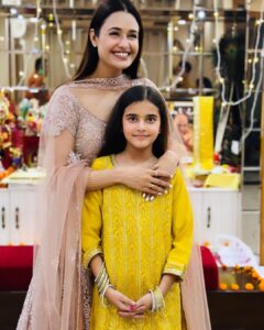 Yuvika Chaudhary Instagram - Happy Diwali everyone ❤️ Outfit- @lalitdalmiaofficial
Styled by- @junejasanchi