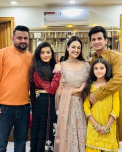 Yuvika Chaudhary Instagram - Happy Diwali everyone ❤️ Outfit- @lalitdalmiaofficial
Styled by- @junejasanchi