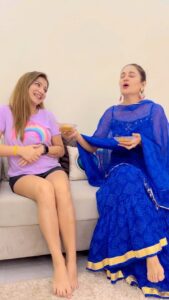 Yuvika Chaudhary Instagram - Relatable????? 
@yuvikachaudhary 
#vkcouple04