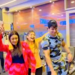 Yuvika Chaudhary Instagram - mein nhi hoti apse kabi bor @vvkchoudharyy @yuvikachaudhary @princenarula #vkcouple04
