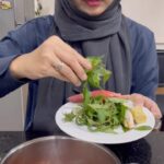 Aaron Aziz Instagram – Assalamualaikum ladies, I nak share with u all. I teringin nak Makan asam pedas Ikan Pari tapi boss kita tak gemar Ikan pari. Jadi dari hari ke hari malas nak masak Sebab nak tumis la just utk I sorang aje yg makan!
Sooooooo, ada solution! Especially utk mummies yg Balik kerja kelam Kabul nak masak! Multi- Purpose Cooked Chilli
(Cili Kisar Tumis Serbaguna) cili kisar tumis yang dah di tumis dgn bawang and bawang putih. Terbaik!
Letak asam and campak yg lain dah masak!! Know know dah siap!!
HONEST review, highly recommended sebab cili kisar sedap sangat jadi Asam Pedas kita 5 star!!! Next kita nak try nasi goreng pulak!
Dapatkan As Sufi sekarang di Shopee Malaysia!
Shopee MY : shopee.com.my/assufijb
@assufifood