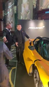 Aaron Aziz Instagram - Dah Salam maknanya jadi la cita cita saya. Jgn jealous k. Tak main lah Ferrari atau Lamborghini…. This is my MCLAREN!!!!