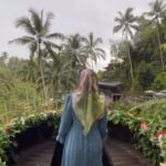 Aaron Aziz Instagram - Masya Allah Tabarakallah…. Missing Bali already. It was a beautiful break having my 3 children with me. Abit quiet now at home without the full squad. But Alhamdulilah for all the opportunities ALLAH swt has given us. Family, health, peace and protection are such a nikmah from ALLAH swt. ALLAHUMMA INNI AS’ ALUKA AL’AFIYAH Meaning: “O Allah, I ask you for Afiyah.” Afiyah is an all encompassing word referring to overall well-being. This can include health, wealth, and safety from anything that may be deemed as harmful. (Bali travel series @diyanahalikcom)