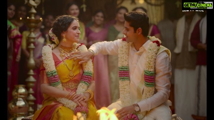 Abhimanyu Dasani Instagram - Toh hum rishta🤝🏻 pakka samjhein? Meenakshi aur Sundareshwar aa rahe hai lekar unki ye unique prem kahani ❤ only on Netflix November 5th onwards. #MeenakshiSundareshwar @karanjohar @apoorva1972 @somenmishra @sanyamalhotra_ @vivek.sonni @aarshvora @dharmaticent @netflix_in @sonymusicindia India