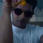 Abhimanyu Dasani Instagram - Does distance really make the heart grow fonder? Watch @sanyamalhotra_ and I fumble our way through a long distance marriage in #MeenakshiSundareshwar, coming soon on Netflix! @karanjohar @apoorva1972 @vivek.sonni @aarshvora @somenmishra @dharmaticent @netflix_in @abhayjodhpurkar @madhushreemusic @prabhakaranjustin @rajshekharis