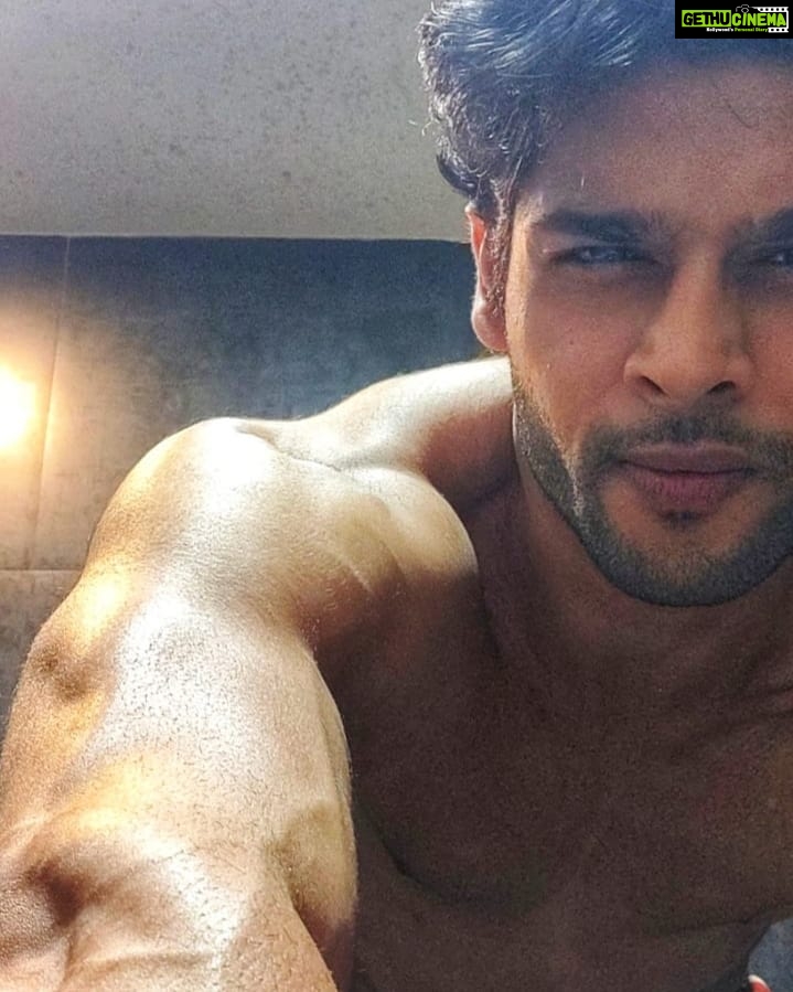 Abhimanyu Dasani Instagram - Knockdown Lockdown Mumbai, Maharashtra
