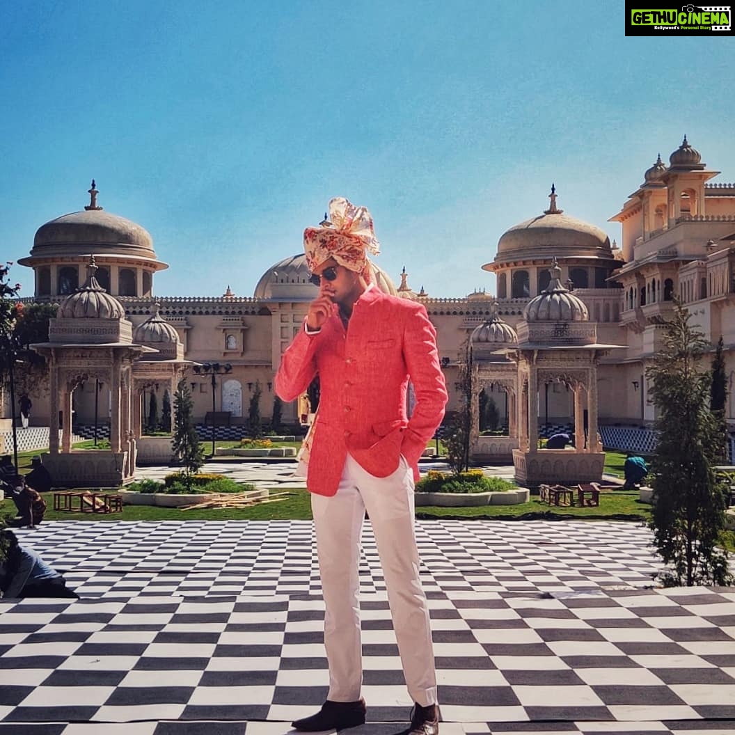 Abhimanyu Dasani Instagram - This is Chess not checkers♟️ Udaivilas Udaipur