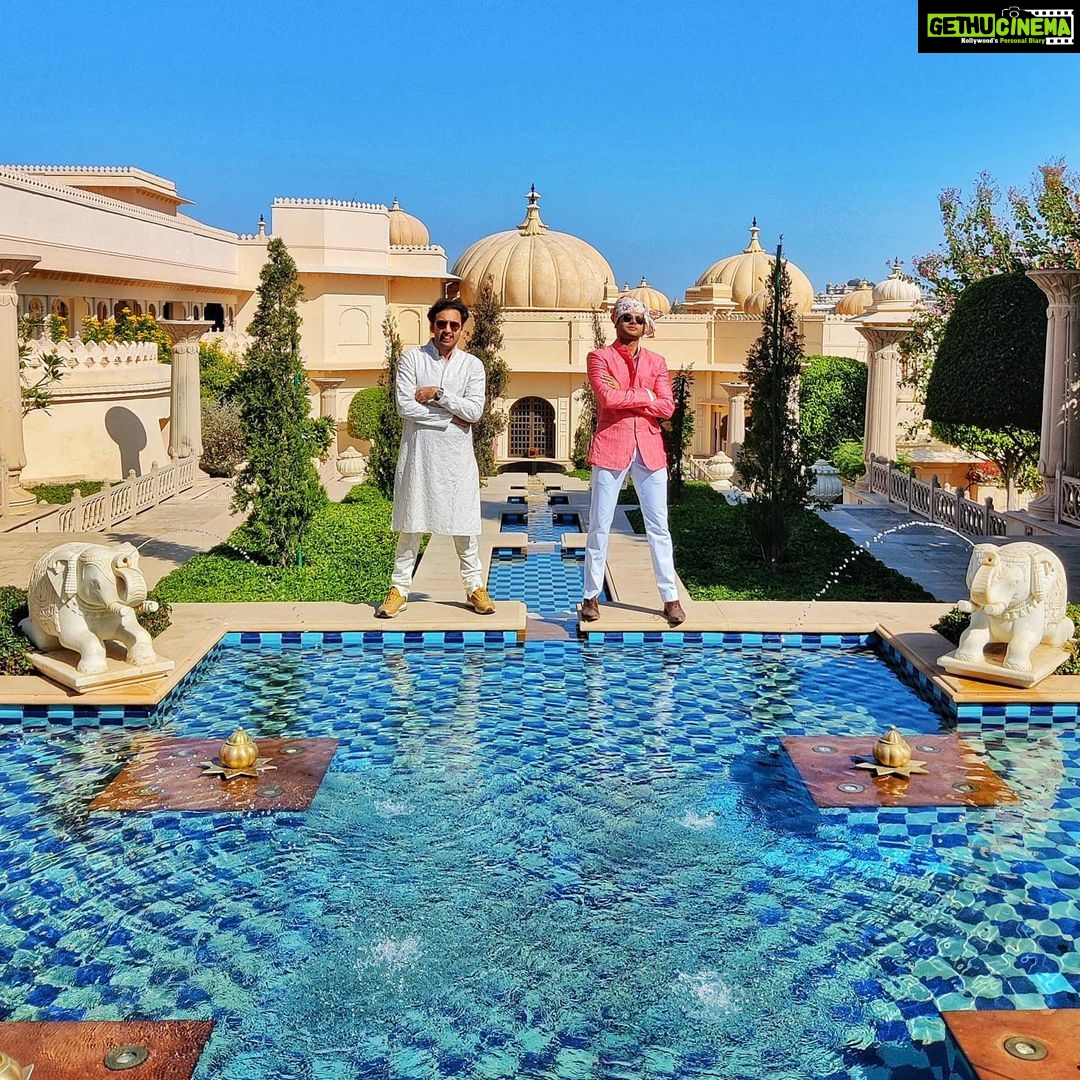 Abhimanyu Dasani Instagram - Looking for trouble 🚨 Udaivilas Udaipur
