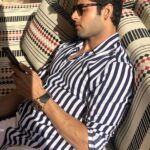 Abhimanyu Dasani Instagram - Game of Phones #seasonfinale #kissmethroughthephone Mumbai, Maharashtra