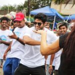 Abhimanyu Dasani Instagram - One time for the Beaches!! Yes we did a victory dance 😋 Thank you @pragyadav for this beach clean up drive. Nothing happens without Accountability & Responsibility... we messed up our oceans it's our prerogative to clean it up. PS - don't miss the "put your hands in the air" by @norafatehi Mumbai, Maharashtra