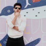 Abhimanyu Dasani Instagram - Mr.Know.It.Wall. 📸@838mg