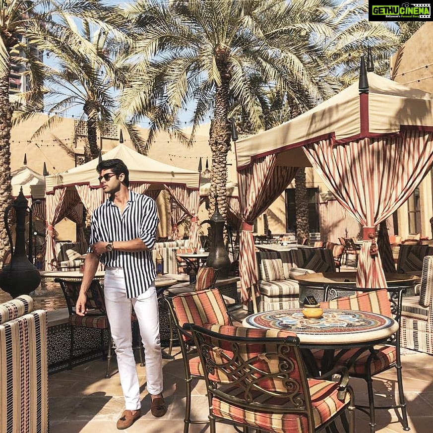Abhimanyu Dasani Instagram - Looking for my magic carpet #aladdin #Al-Abhibhi The One And Only Royal Mirage