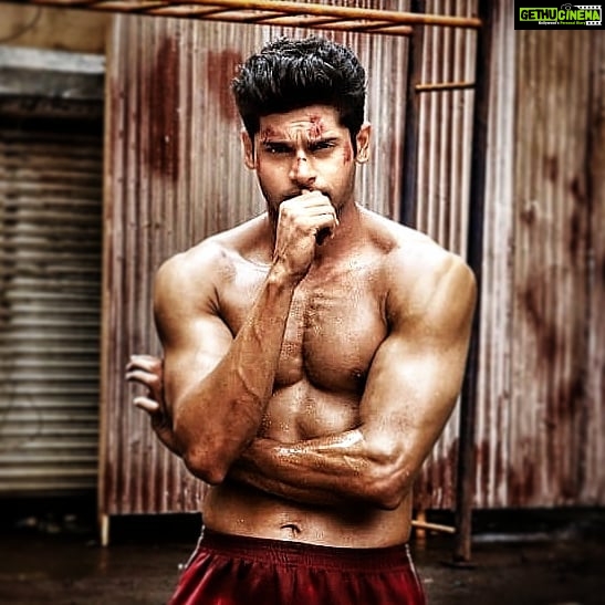 Abhimanyu Dasani Instagram - So what now ? #mondaymotivation Mumbai, Maharashtra
