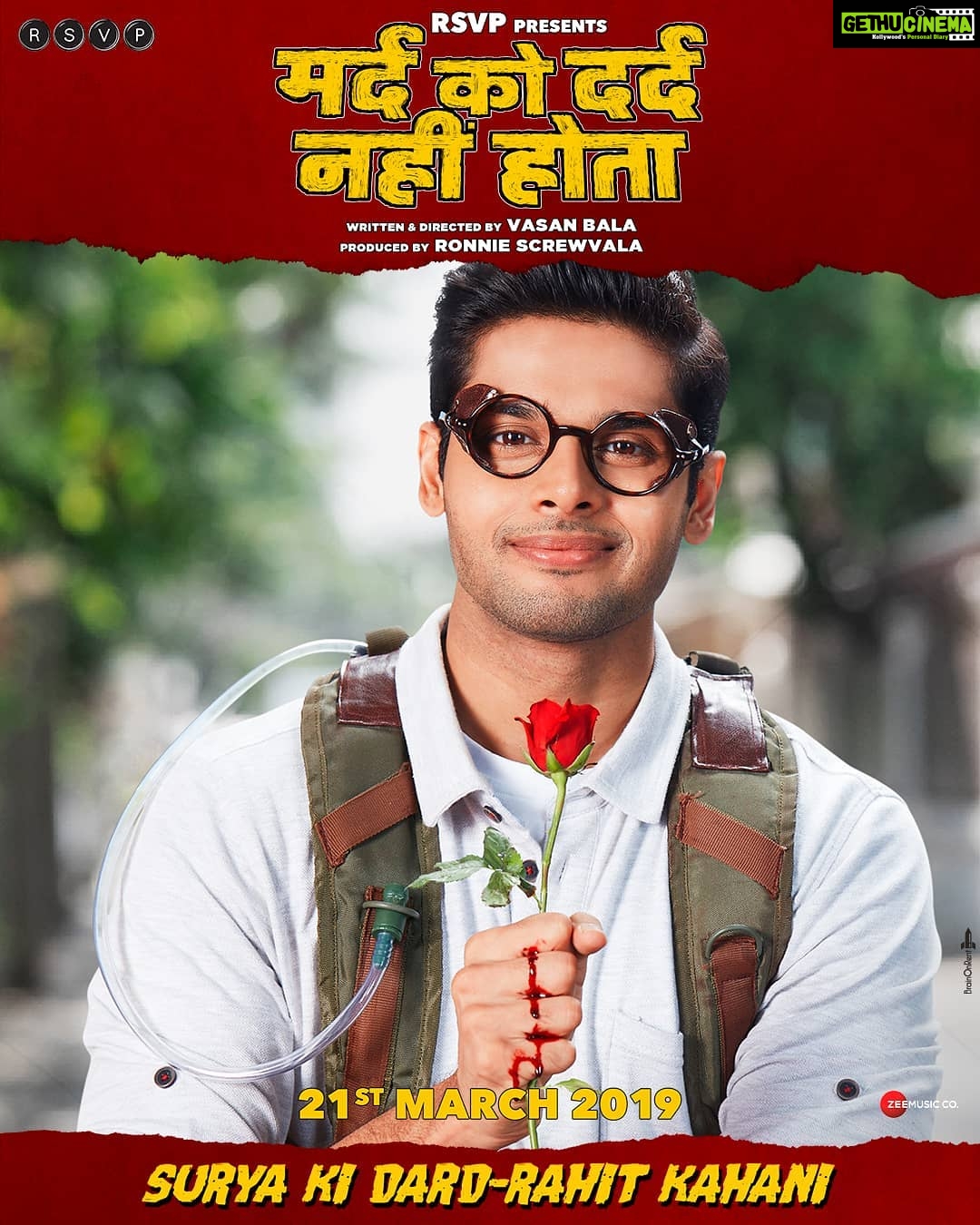 Abhimanyu Dasani Instagram - Love hurts ??? Naaaah... (Yeh toh rose ka hai) #MardKoDardNahiHota @radhikamadan @vasanbala @jimit_trivedi @gulshandevaiah78 @maheshmanjrekar #RonnieScrewvala @zeemusiccompany @rsvpmovies Mumbai Andhri