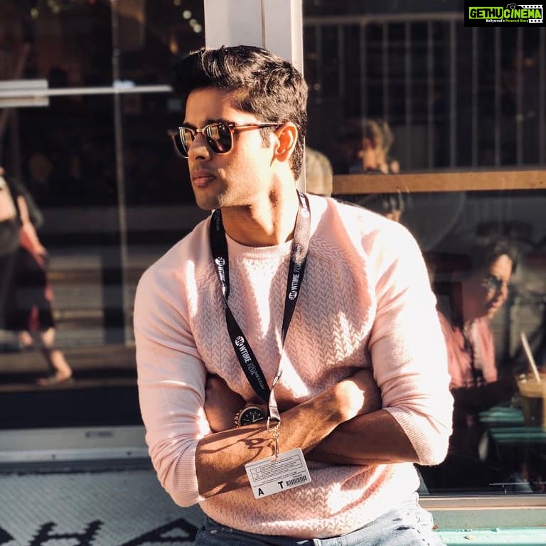Abhimanyu Dasani Instagram - #throwbackthursday 🕶️ Toronto, Ontario