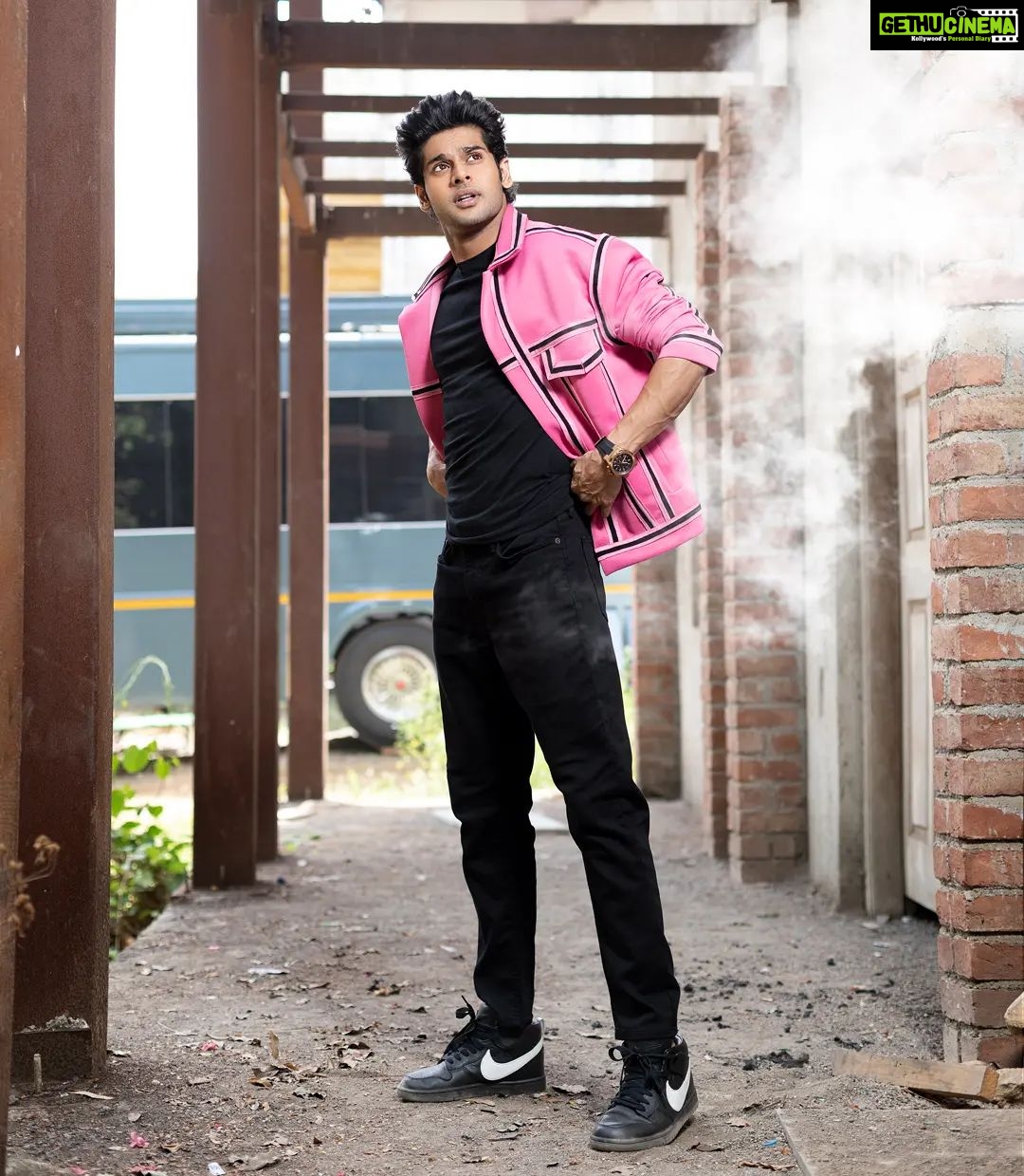 Abhimanyu Dasani Instagram - 🦩 Film City
