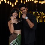 Abhimanyu Dasani Instagram – From Mard ko dard nahi Hota to nikkamma 🤪✨ @theshilpashetty @abhimanyud @shirleysetia
#Nikkamma #NikammaTitleTrack #NikammaKiya #NikammaGiri #riva #rivarora #rivaarora #feelitreelit #feelkaroreelkaro #trend #dance