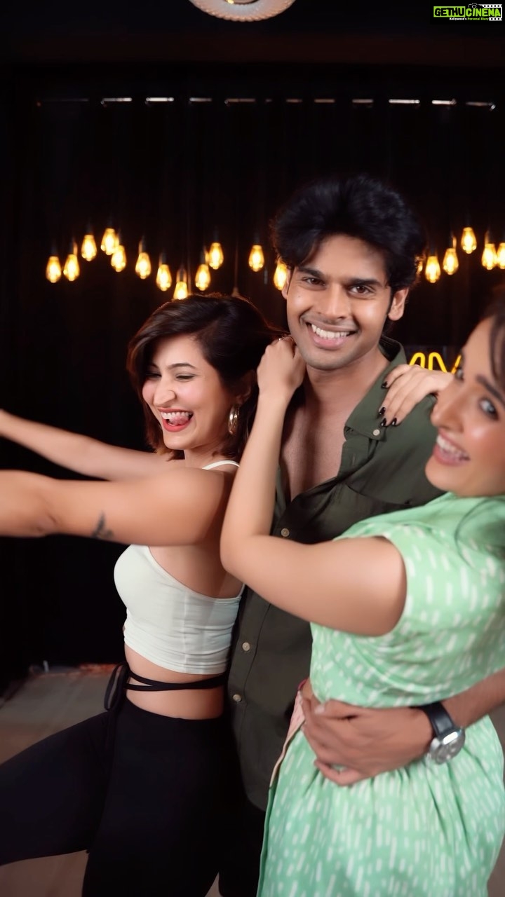 Abhimanyu Dasani Instagram - The Nikamma Trioπ«°π»ππ @theshilpashetty @abhimanyud @shirleysetia #Nikkamma #NikammaTitleTrack #NikammaKiya #NikammaGiri