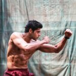 Abhimanyu Dasani Instagram - 3 years of MardKoDardNahiHota ❤️🧿🍿 #ForeverGrateful #PaaniTohPeeteRehnaChahiye