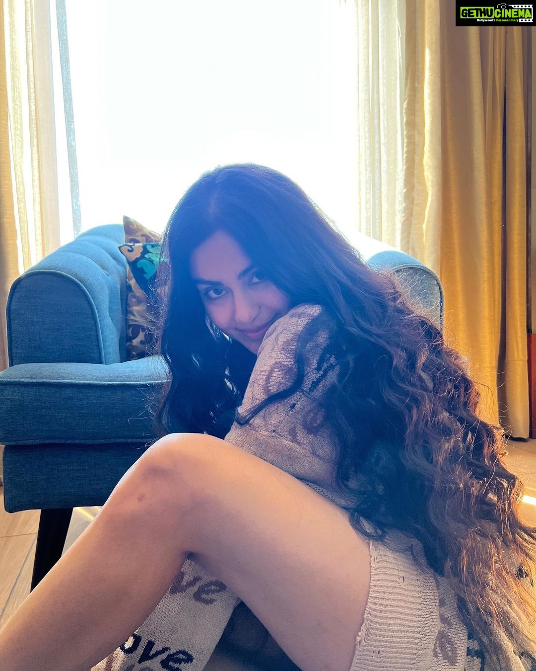 Adah Sharma Instagram - Love is…… ? Doing these romantic movies got me thinking hmmm yeh pyaar kya Hota hai? I have a one pager answer ok not one page 6 sentences ok maybe 3 .. for now it’s the print on my sweater top 🤓🥹I’d like to know your idea of Laooo… do share 🤓🤓🤓 P.S. I like that grainy filter so I put it on a few pics was lazy to put on all but look at them imagining the grainy filter glazed over them 😎🙃😅 #100YearsOfAdahSharma #adahsharma #love Leh Ladakh