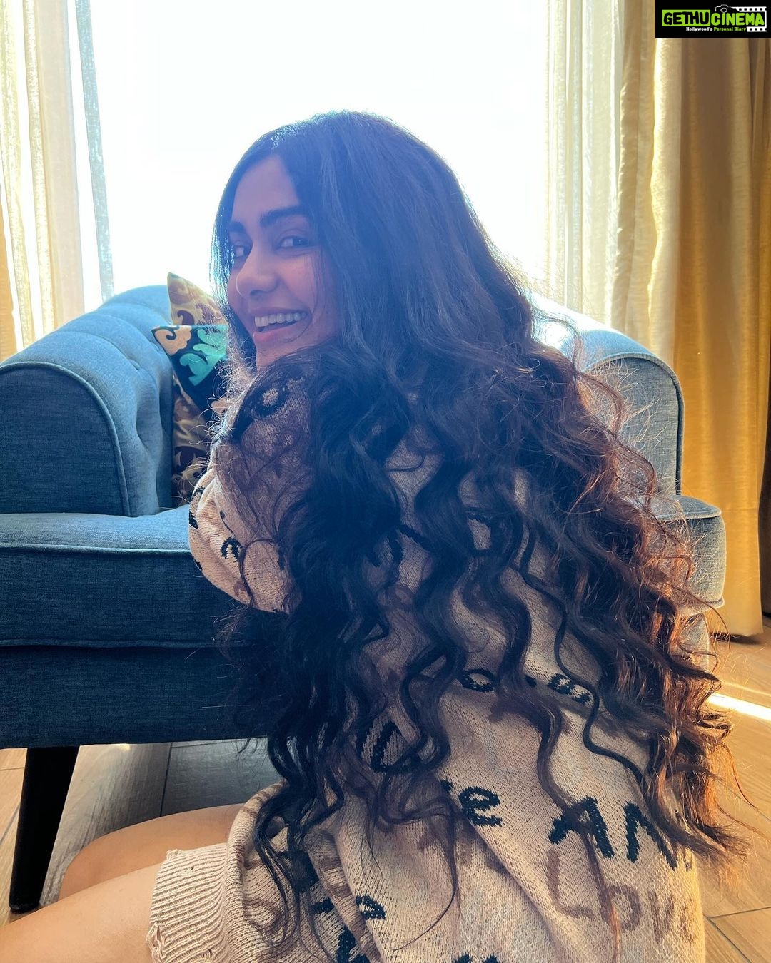 Adah Sharma Instagram - Love is…… ? Doing these romantic movies got me thinking hmmm yeh pyaar kya Hota hai? I have a one pager answer ok not one page 6 sentences ok maybe 3 .. for now it’s the print on my sweater top 🤓🥹I’d like to know your idea of Laooo… do share 🤓🤓🤓 P.S. I like that grainy filter so I put it on a few pics was lazy to put on all but look at them imagining the grainy filter glazed over them 😎🙃😅 #100YearsOfAdahSharma #adahsharma #love Leh Ladakh