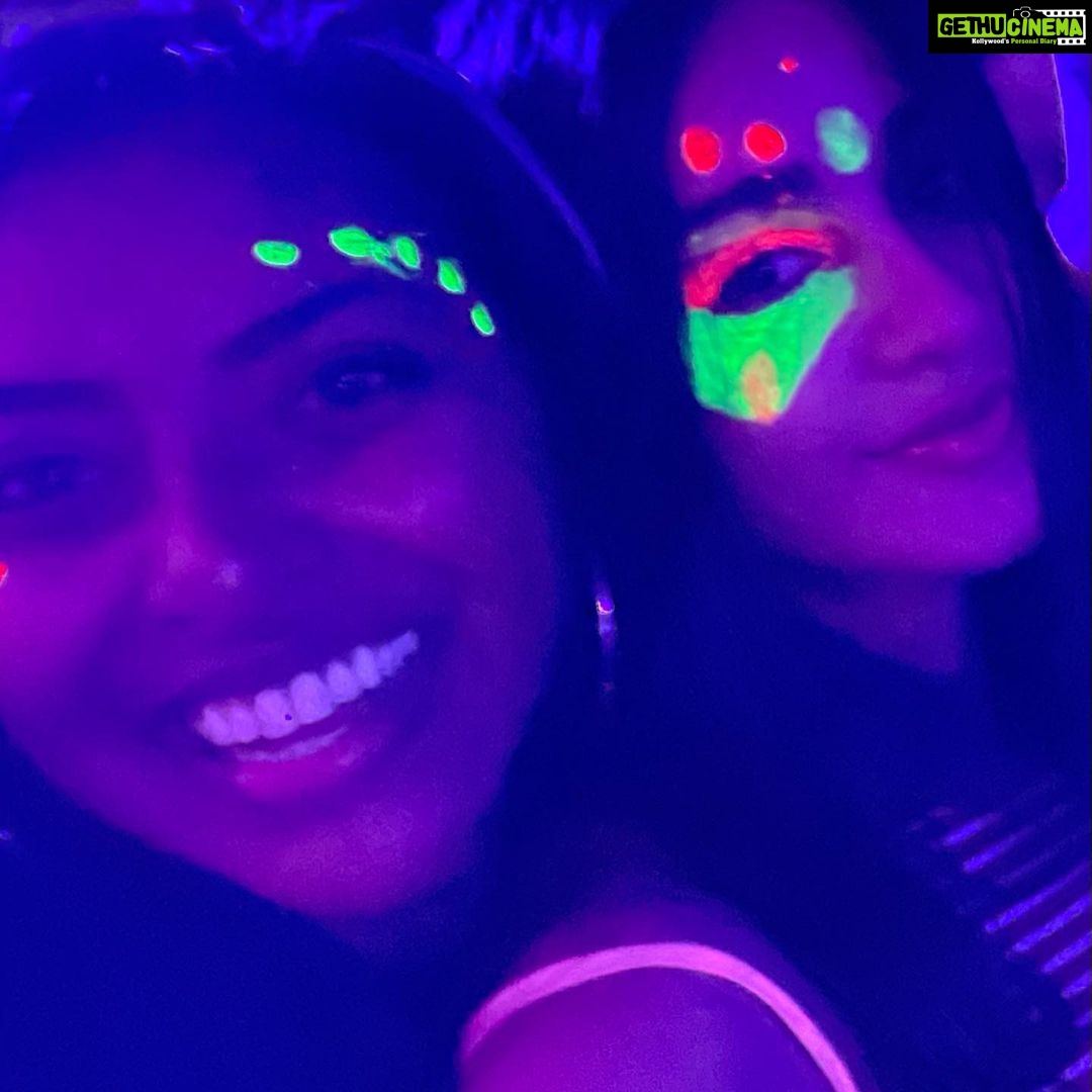 Aditi Arya Instagram - Welcome to the jungle. Are you gonna dance with me? Toad's Place - Toads Place