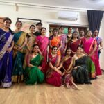 Aditi Balan Instagram - Mandatory Vijayadashami picture with akka , Ammama and dance class students. ❤️ forever grateful to my gurus.