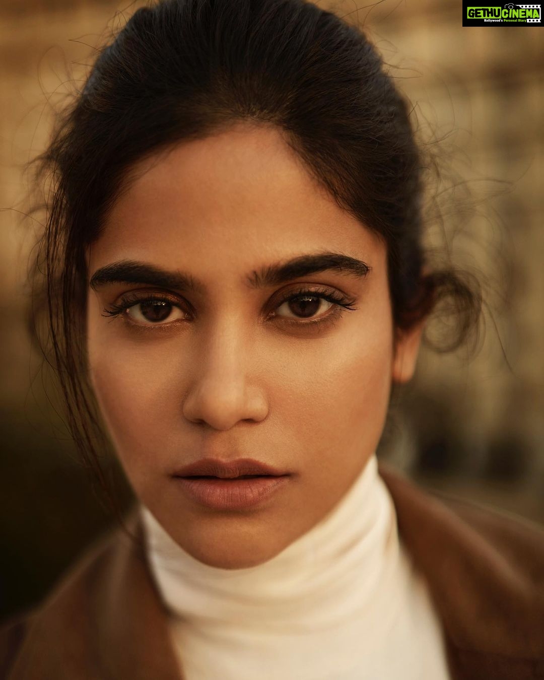 Aditi Sudhir Pohankar Instagram - Sometimes I like it when you look right in my eyes. Look into my eyes and tell me what to say. . . . . . . 📸 @colstonjulian Stylist @sayali_angachekar Make up @krisann.figueiredo.mua Hair @rakshandairanimakeupandhair . . . . . #aaditipohankar #she #instagood #instagram #instafashion #instamood #instalove #eyes #fashion #fashionnova #fashionista #happy #love #fun #brown #newyork