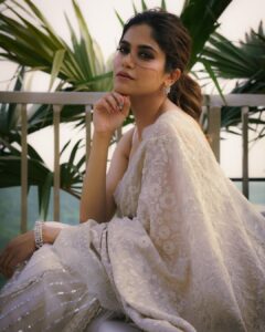 Aditi Sudhir Pohankar Instagram - With freedom comes responsibility, let’s all be responsible towards our beautiful country, and towards Mother Earth this 75 th year of Independence, Wish you all a very Happy Independence Day. 
.
.
.
.
.
📸 @viplove_abhyankar 
Make up @sneharodricks 
Hair @irshad__hair 
Stylist @sheefajgilani assisted by @astha_kothari 
Outfit @jade_bymk 
Jewels @popley.eternal 
.
.
.
.
#aaditipohankar #she #fashion #fashionstyle #fashionnova #fashionista #ootd #pic #picoftheday #photooftheday #photo #instagood #instagram #instafashion #instamood #happy #fun #beauty #beautiful #saree #sareelove #jade