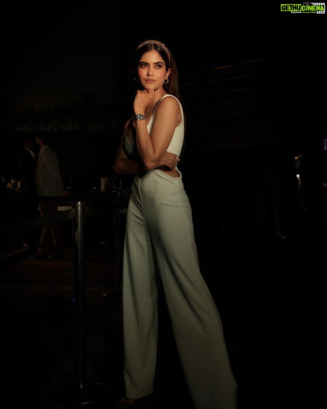 Aditi Sudhir Pohankar Instagram - Wearing the Best Of Time. @longines . . . Photographed @viplove_abhyankar Makeup @sneharodricks Hair @amby_upadhyay1510 Styled by @sheefajgilani Outfit @frisky.in Accessories @blingsutra @ascend.rohank Assisted by @styledbyastha @niyoshi.jain @tanyasadwhiny Social media @maverick.idea . . . . #longines #longinesaniversaryedition #eleganceisanattitude