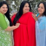 Ahana Kumar Instagram - Apparently , the greatest dream of my Mom and her Best-Friends from the time they were kids was to act in a movie and dance to a song sequence in Snow wearing a Saree. So we thought - why not bring that dream to life? 😜 Starring @sindhu_krishna__ , @hazeenaseyad and @sweetlife_from_sulus_kitchen ⭐️ Directed , Shot , Edited and some Choreography by Me 🌝 Major Choreography and some Production Design by our dance master Vikram @_diyakrishna_ 💃🏻