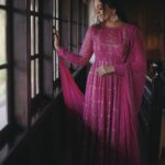 Ahana Kumar Instagram - staring into your soul from a far away time Shot by @nimishravi Love this look @brahma_hairandmakeup Wearing @santinni.in 💕