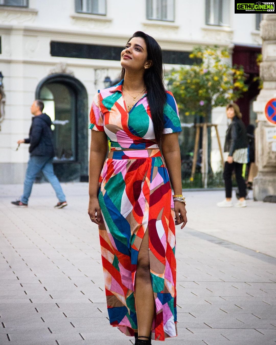 Aishwarya Rajesh Instagram - Some clicks from my #ViennaAustria Photography @manishdareme 😊