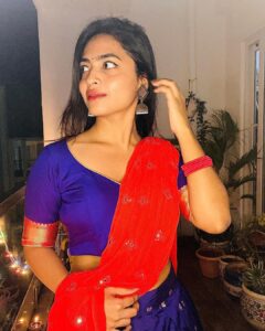 Alekhya Harika Instagram - Happy Diwali 🪔 ✨ Outfit : @sowbhagyamatchings