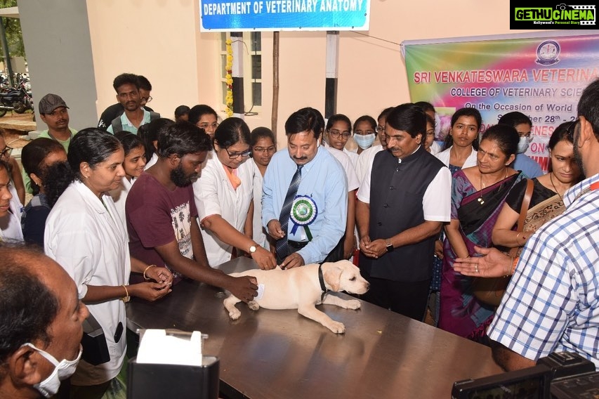 Amala Akkineni Instagram - On the occasion of World Veterinary Day, I had a wonderful time visiting Sri Venkateshwara Veterinary University. I interacted with a wonderful, bright and inspired group of young people. Our states are in good veterinary hands! #worldveterinaryday Sri Venkateswara Veterinary University